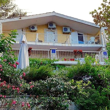 Donji Karin Apartmani Lidija Karin Donji מראה חיצוני תמונה