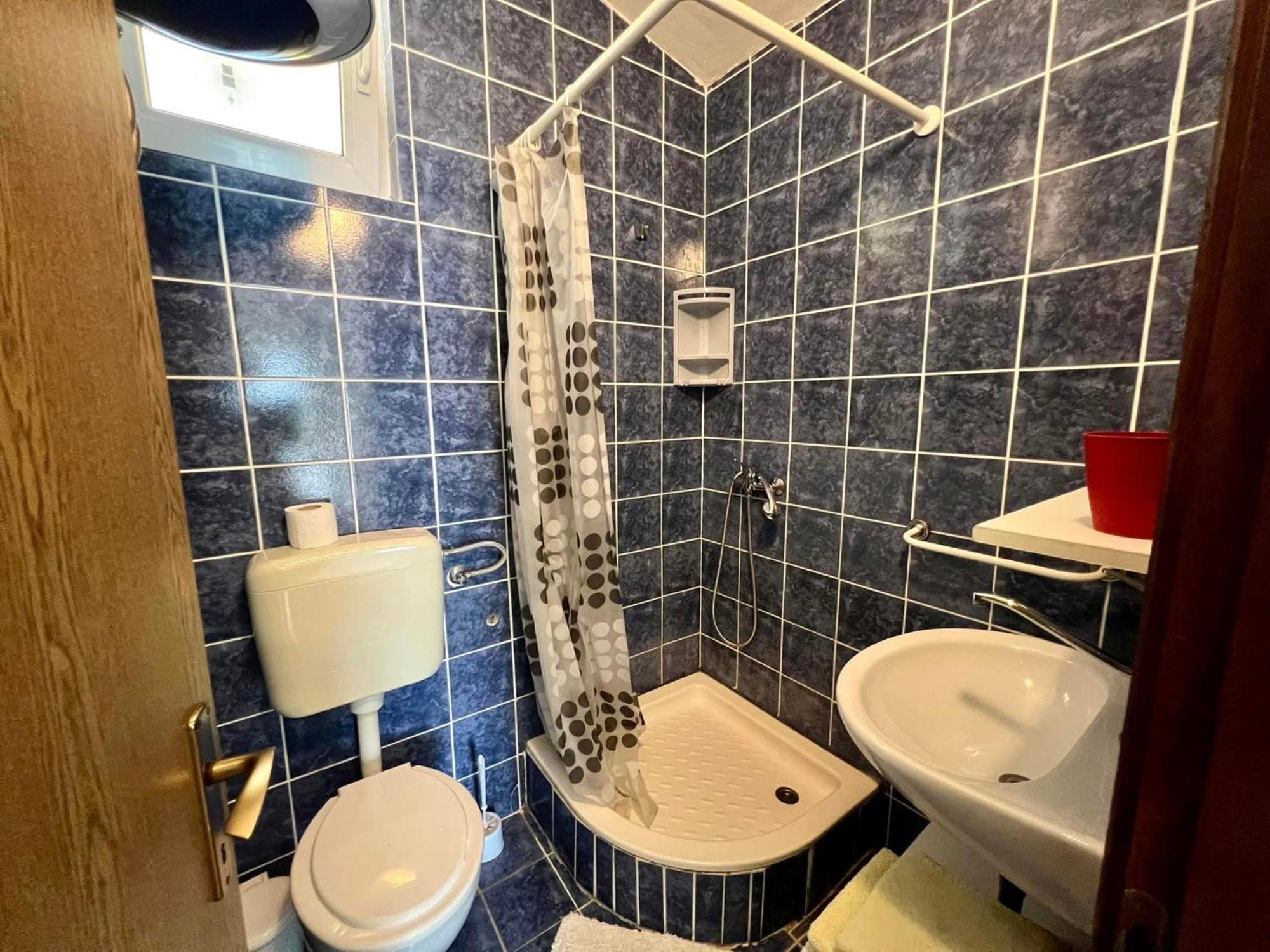 Donji Karin Apartmani Lidija Karin Donji מראה חיצוני תמונה